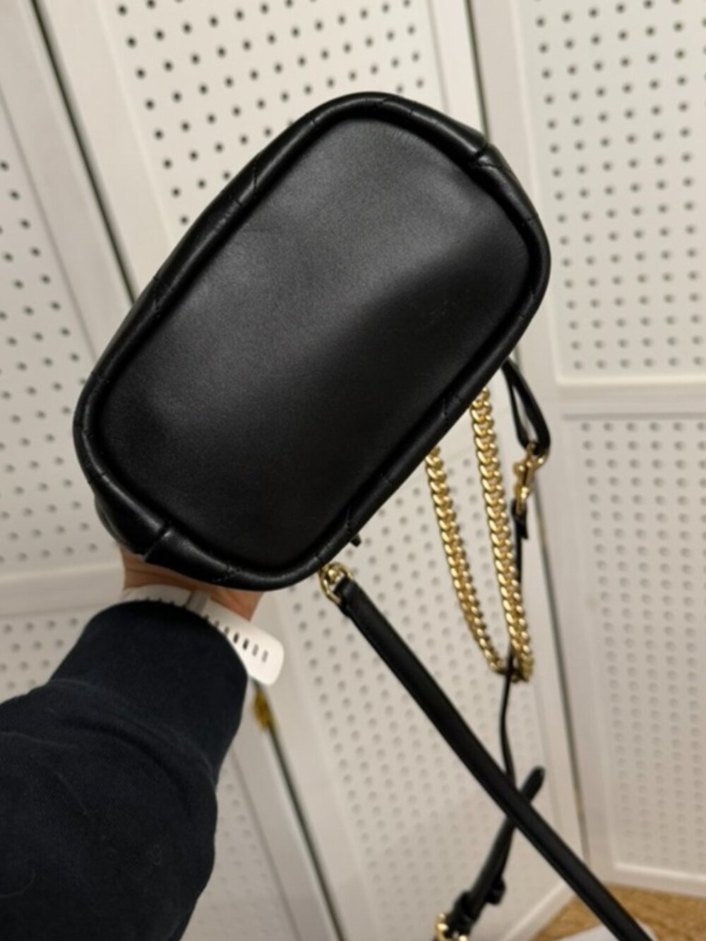 Coach Faye Mini Drawstring Crossbody Shoulder Quilted Black Gold Mini Bag - Picture 12 of 16